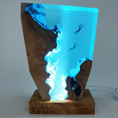 Premium Ocean Diver Resin Lamp