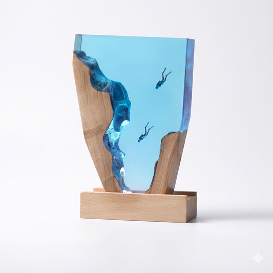 Premium Ocean Diver Resin Lamp